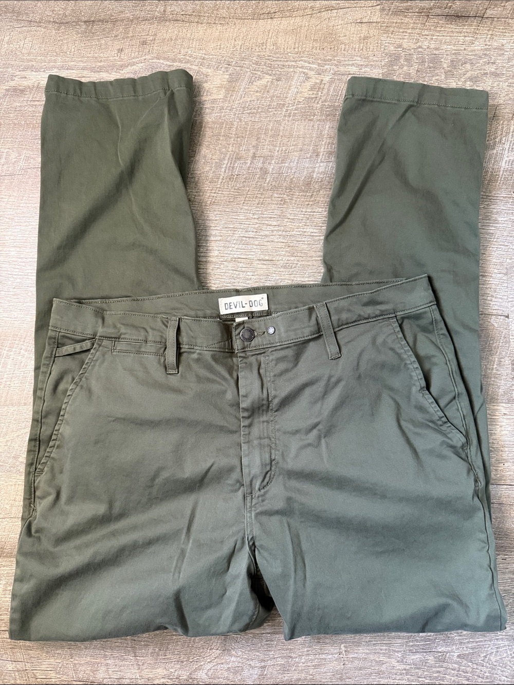 Men’s Devil-Dog Olive Green Casual Chino Pants Size 38x32
